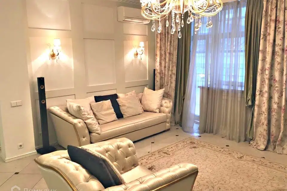 Продаётся 4-комнатная квартира, 103 м²