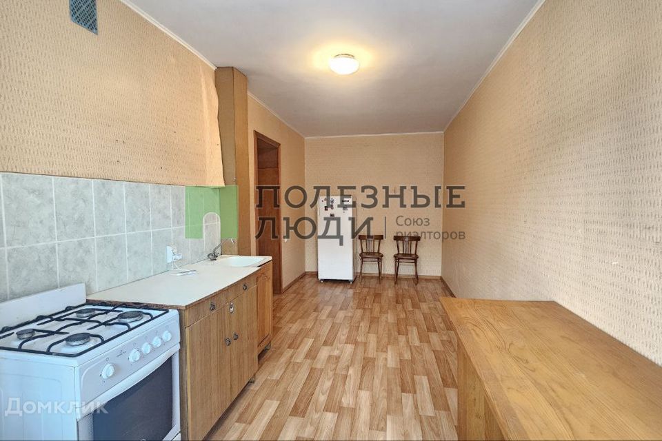 Продаётся 1-комнатная квартира, 42 м²