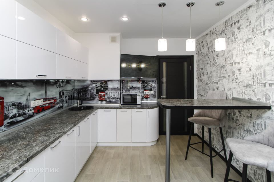 Продаётся 2-комнатная квартира, 61.3 м²