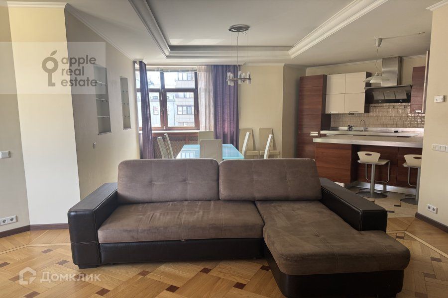 Продаётся 4-комнатная квартира, 167 м²