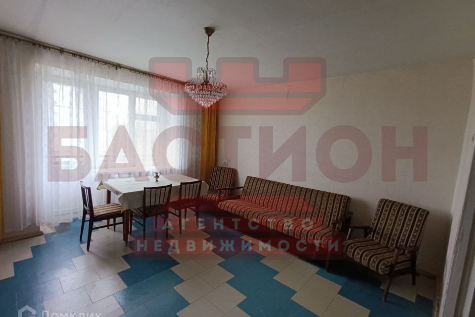 Продаётся 4-комнатная квартира, 82.4 м²