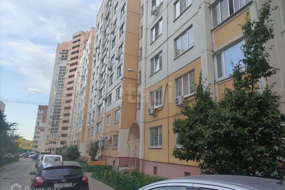 Продаётся 2-комнатная квартира, 67.9 м²