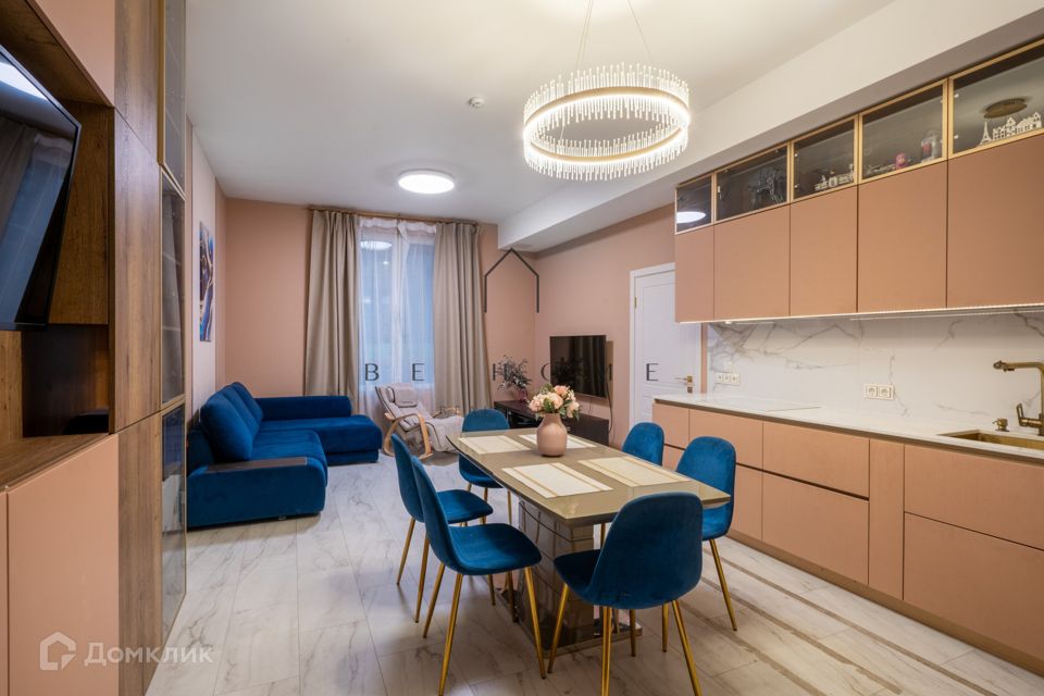 Сдаётся 4-комнатная квартира, 96 м²