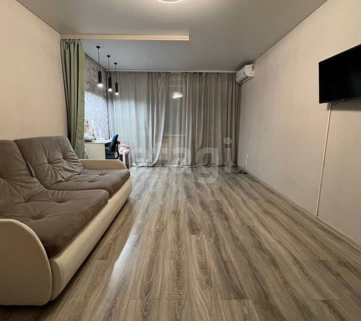 Продаётся 2-комнатная квартира, 60.9 м²