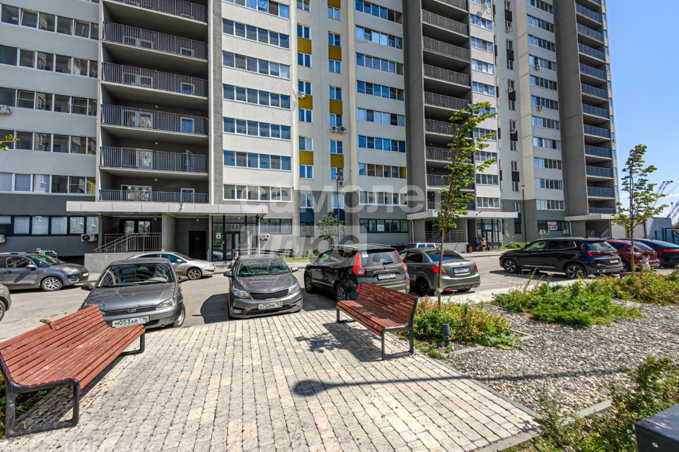 Продаётся 1-комнатная квартира, 40.7 м²