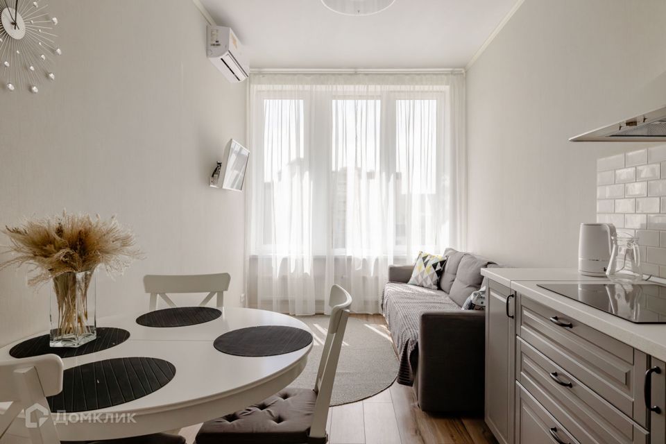 Сдаётся 2-комнатная квартира, 65 м²