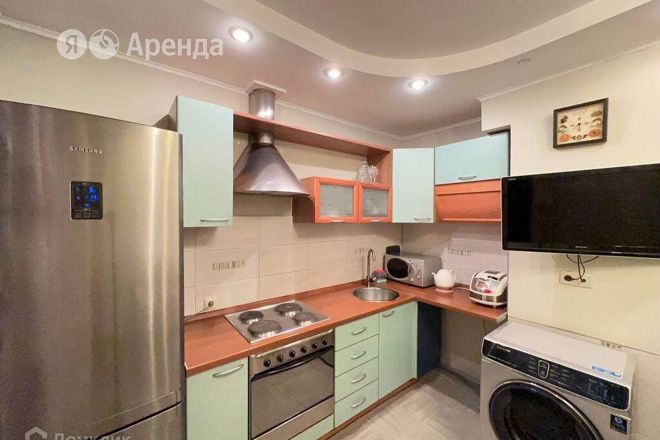 Сдаётся 2-комнатная квартира, 56 м²