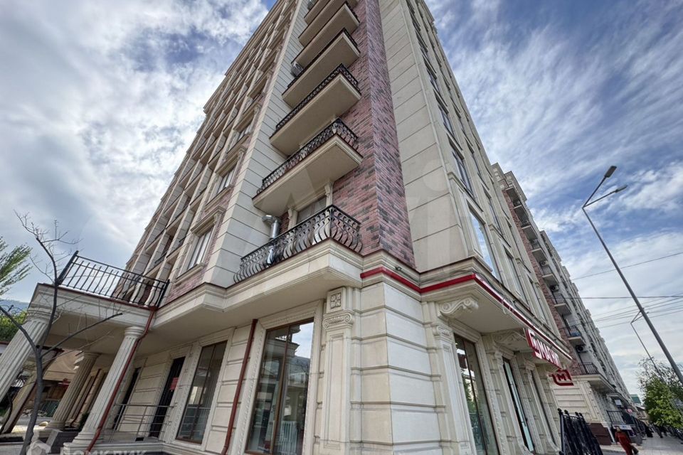 Продаётся 3-комнатная квартира, 128 м²