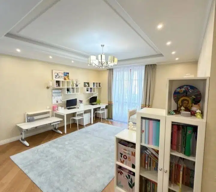 Продаётся 2-комнатная квартира, 86 м²