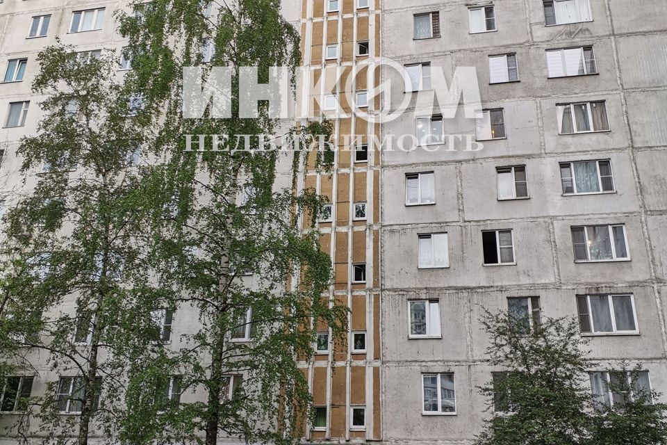 Продаётся 2 комнаты в 3-комн. квартире, 25.2 м²
