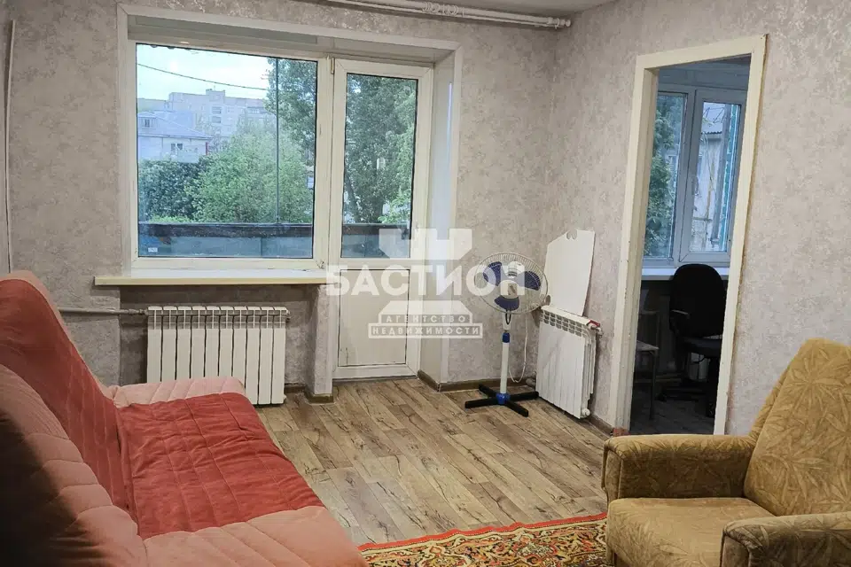 Продаётся 3-комнатная квартира, 50 м²