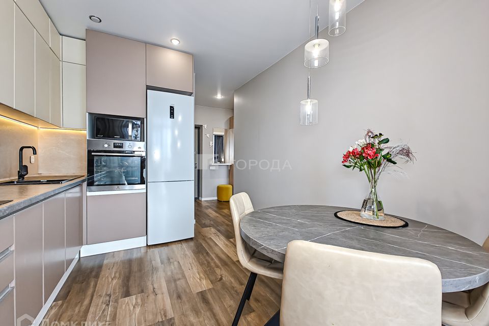 Продаётся 2-комнатная квартира, 60 м²