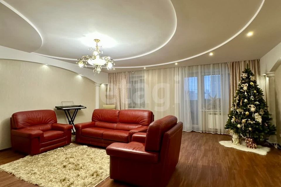 Продаётся 3-комнатная квартира, 90.8 м²