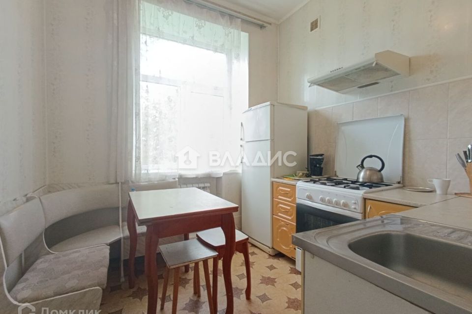Сдаётся 2-комнатная квартира, 61.5 м²
