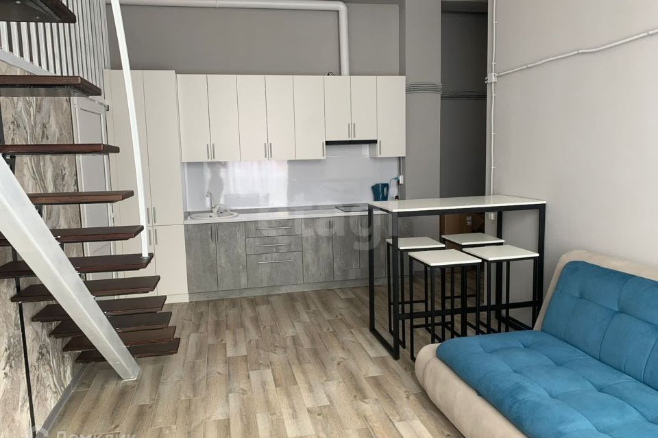 Продаётся 1-комнатная квартира, 60 м²