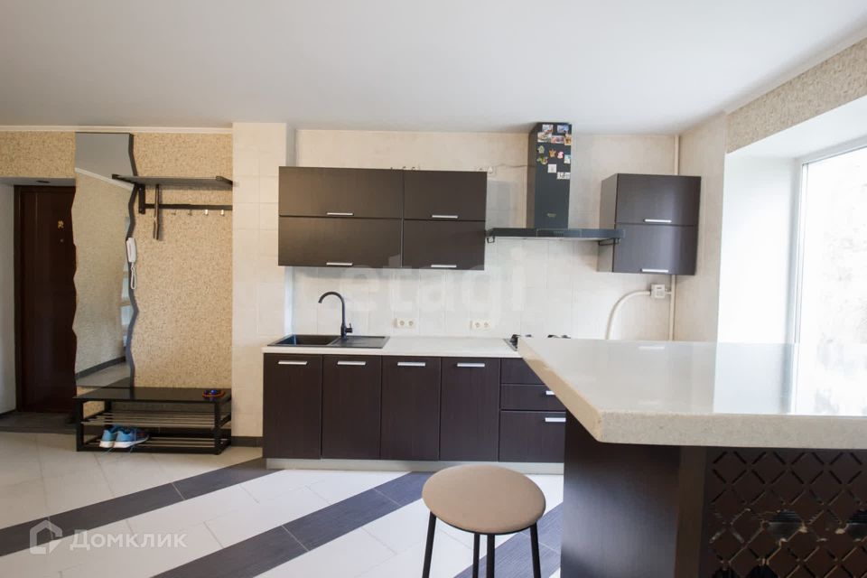 Продаётся 3-комнатная квартира, 58.6 м²
