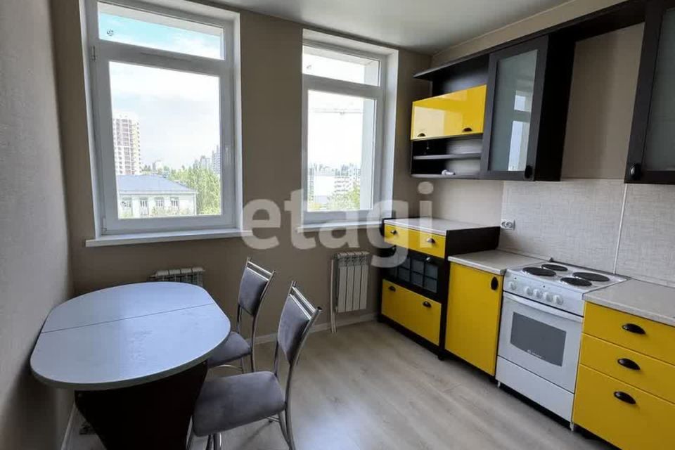 Продаётся 2-комнатная квартира, 63 м²