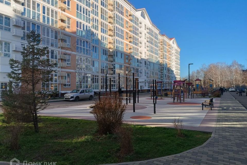 Продаётся 3-комнатная квартира, 80.5 м²
