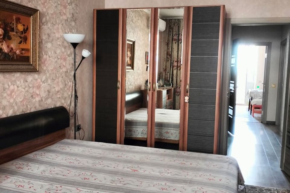 Продаётся 2-комнатная квартира, 65 м²