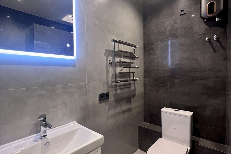 Продаётся 1-комнатная квартира, 42 м²