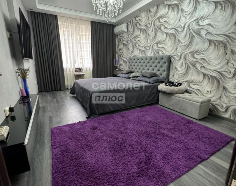Продаётся 1-комнатная квартира, 42 м²