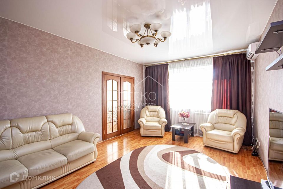 Продаётся 4-комнатная квартира, 112.4 м²