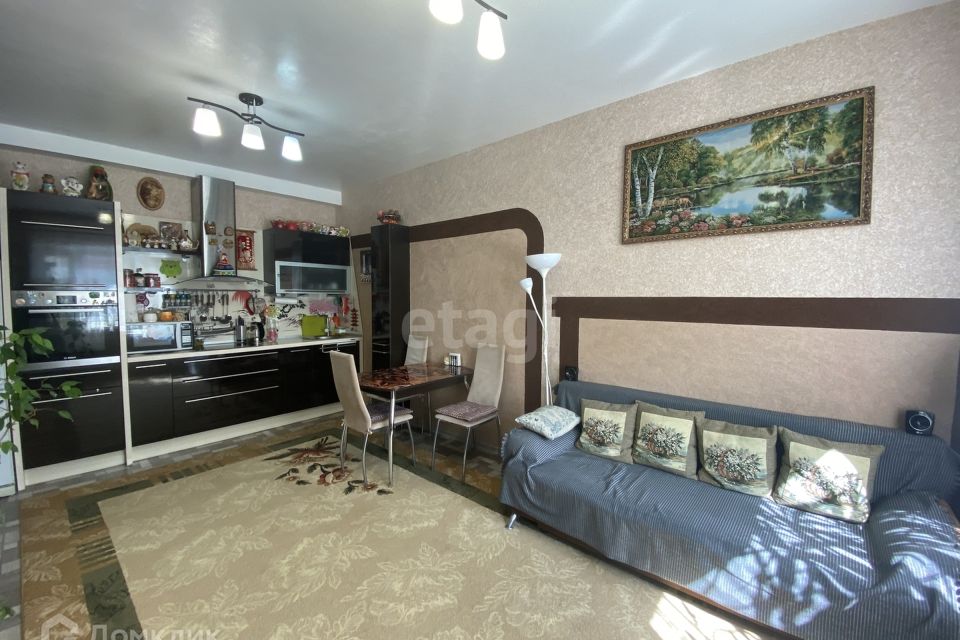Продаётся 2-комнатная квартира, 52.2 м²