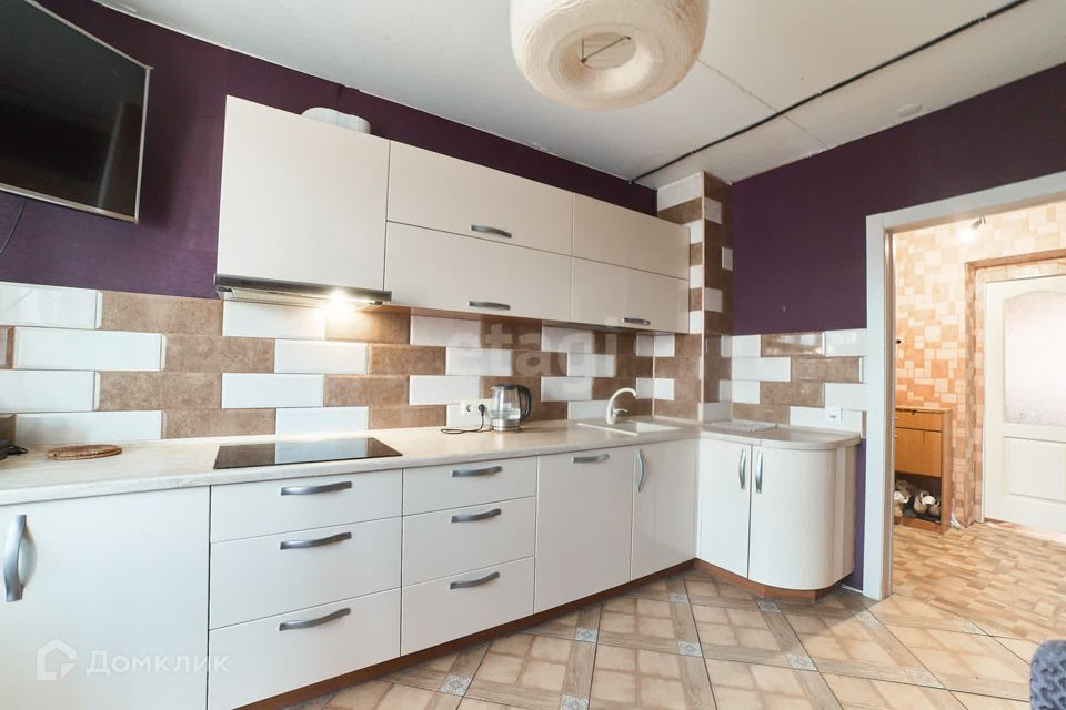 Продаётся 3-комнатная квартира, 83 м²