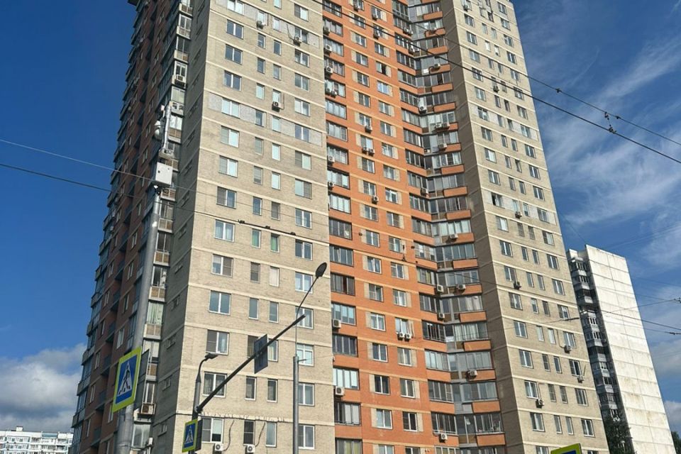 Продаётся 1-комнатная квартира, 51.8 м²
