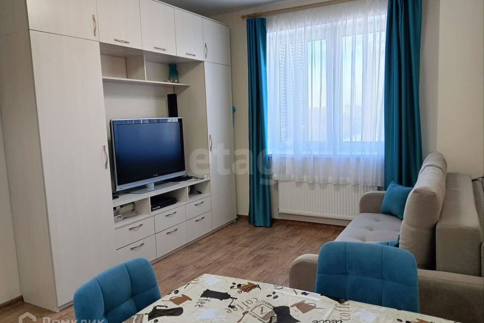 Продаётся 1-комнатная квартира, 39.7 м²