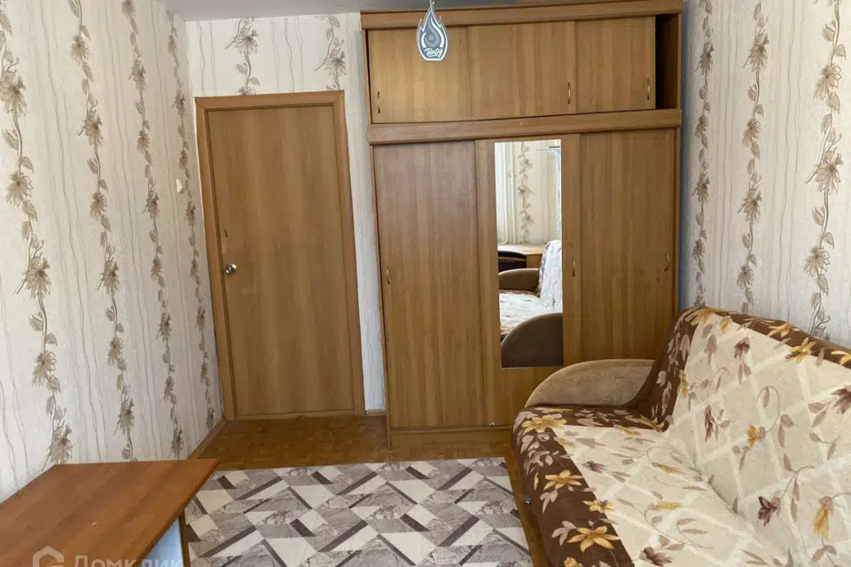Продаётся комната в 3-комн. квартире, 13.2 м²