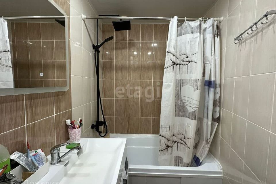 Продаётся 3-комнатная квартира, 58.1 м²