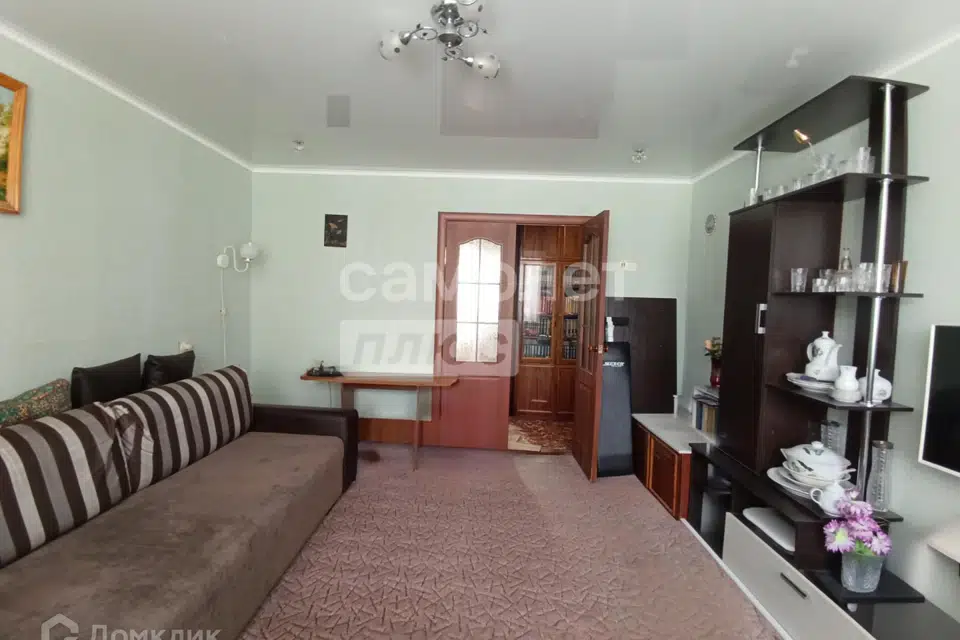 Продаётся 4-комнатная квартира, 76.5 м²