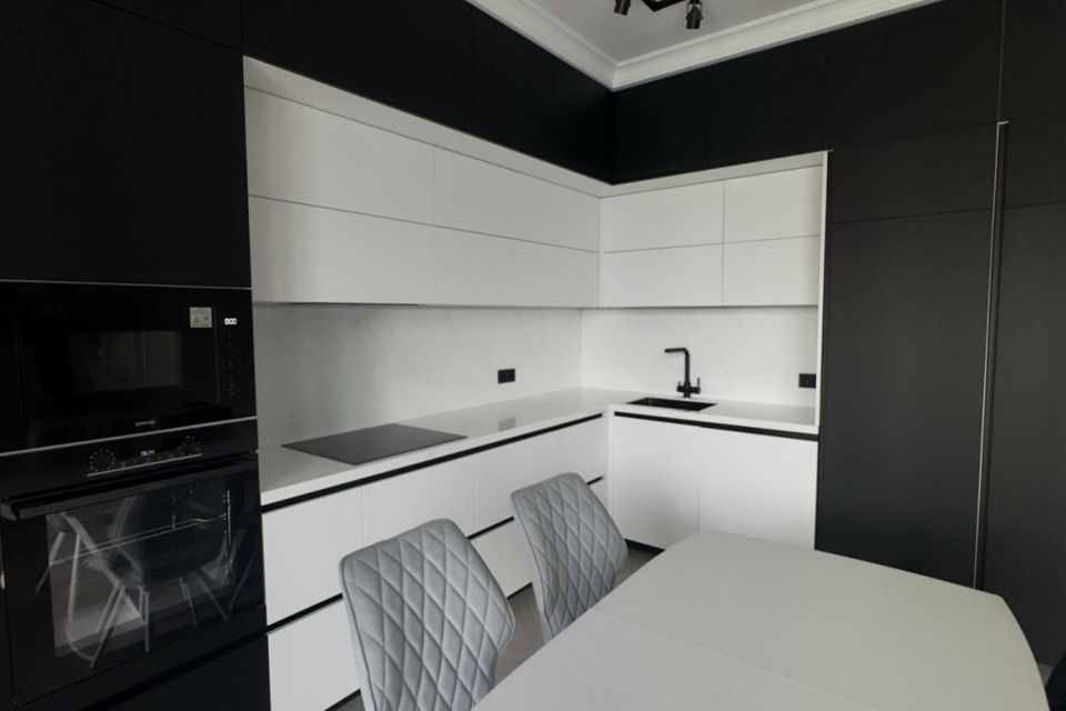 Продаётся 3-комнатная квартира, 90 м²