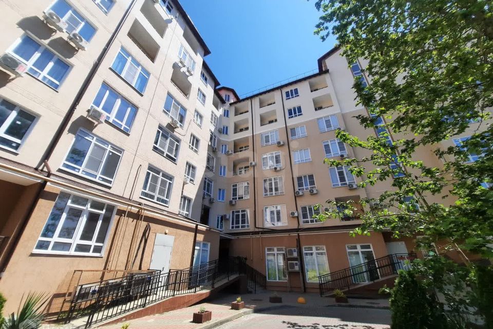 Продаётся 1-комнатная квартира, 46.5 м²