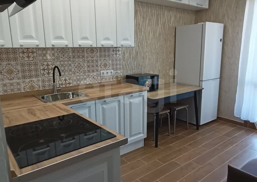 Сдаётся 1-комнатная квартира, 47.6 м²