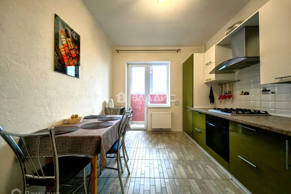 Сдаётся 2-комнатная квартира, 57 м²