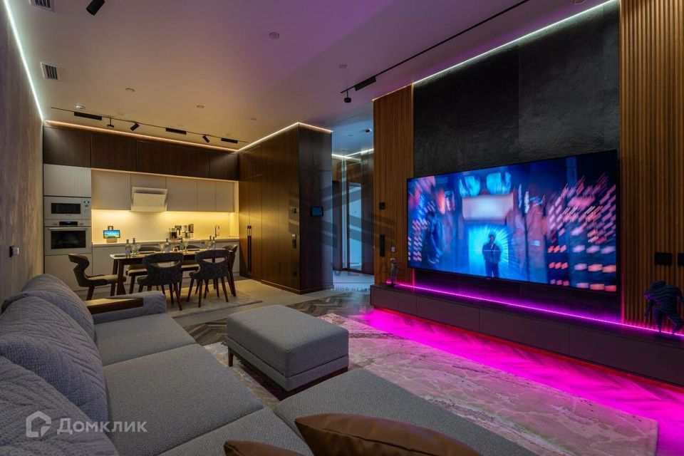 Сдаётся 3-комнатная квартира, 140 м²