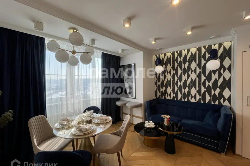 Продаётся 1-комнатная квартира, 42 м²