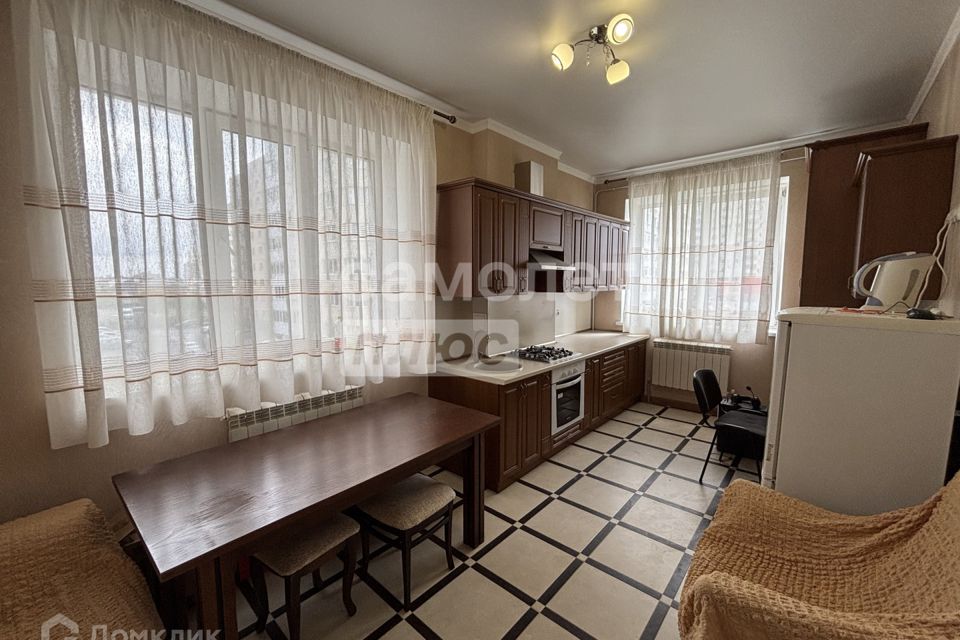 Продаётся 2-комнатная квартира, 63.6 м²
