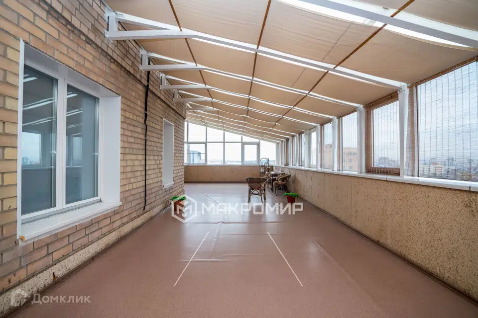 Продаётся 5-комнатная квартира, 237.9 м²