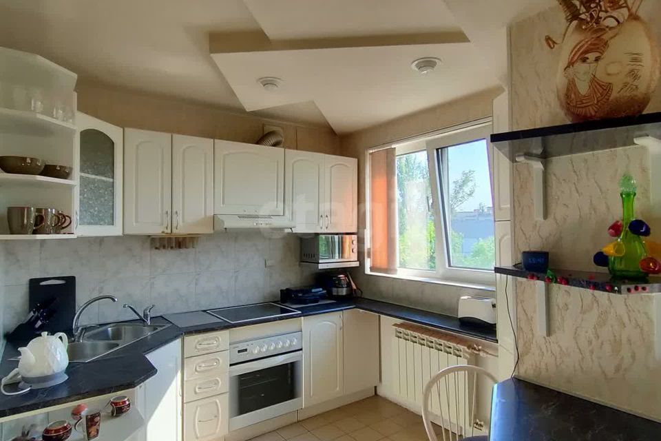 Продаётся 3-комнатная квартира, 65 м²