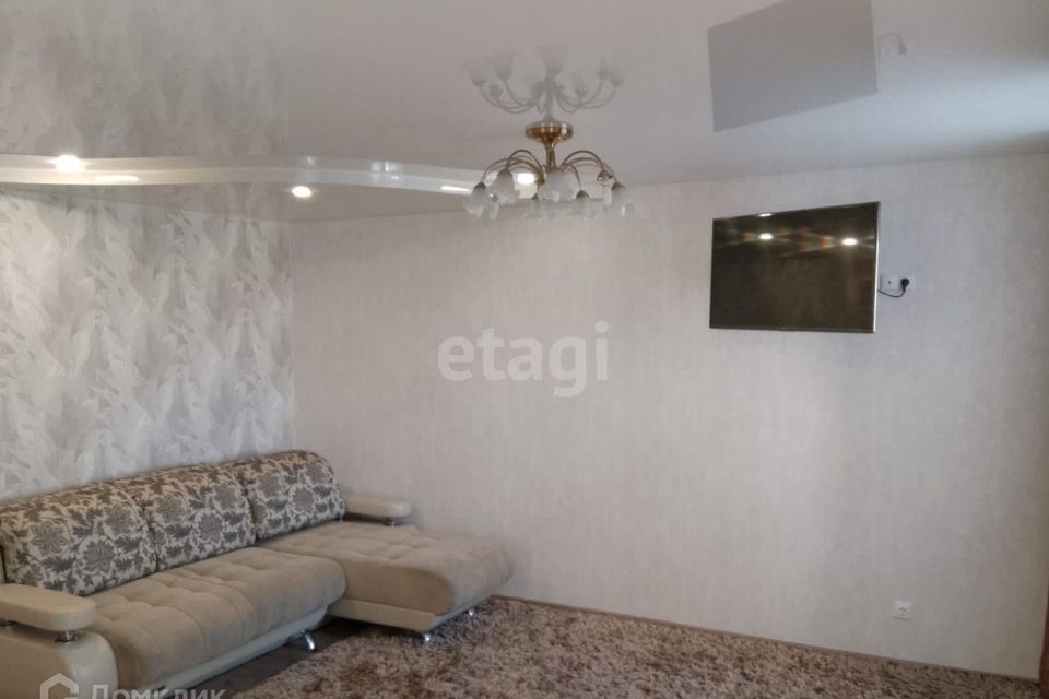 Продаётся 2-комнатная квартира, 60.5 м²