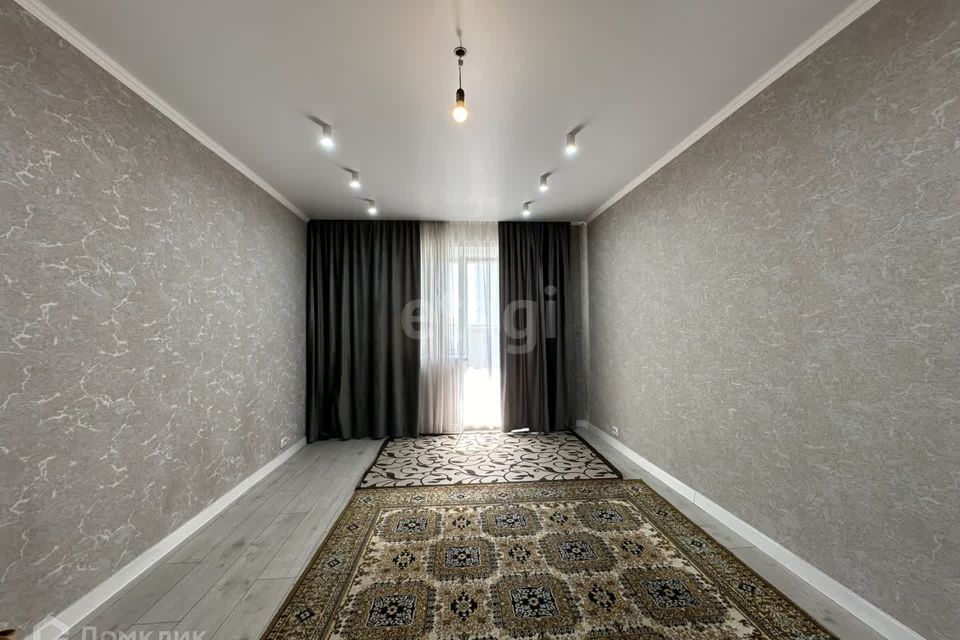 Продаётся 3-комнатная квартира, 68.2 м²