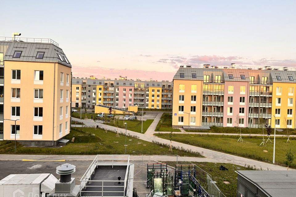 Продаётся 1-комнатная квартира, 42 м²
