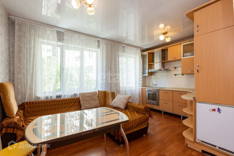 Продаётся 3-комнатная квартира, 55.9 м²