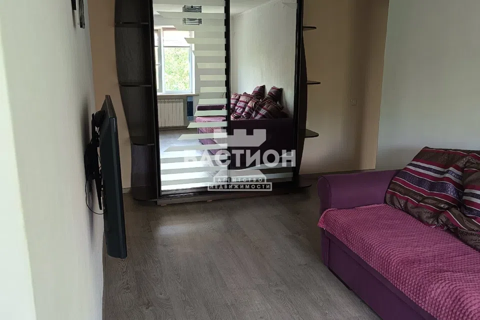 Продаётся 3-комнатная квартира, 60 м²