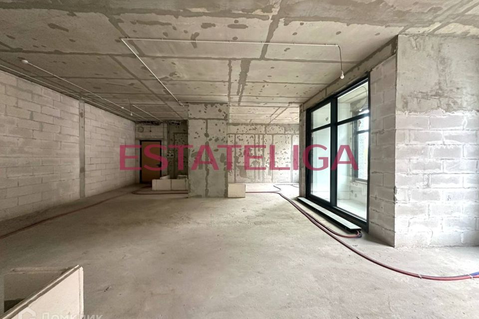 Продаётся 3-комнатная квартира, 141.6 м²