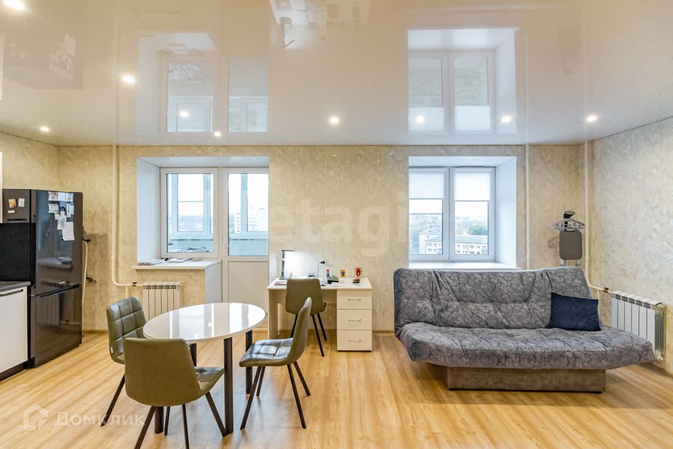 Продаётся 2-комнатная квартира, 50.5 м²