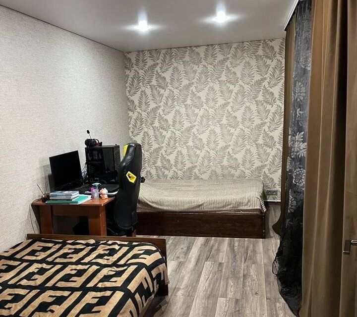 Продаётся 3-комнатная квартира, 52.5 м²